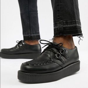T.U.K Vegan D-Ring Round Viva Creepers size 10